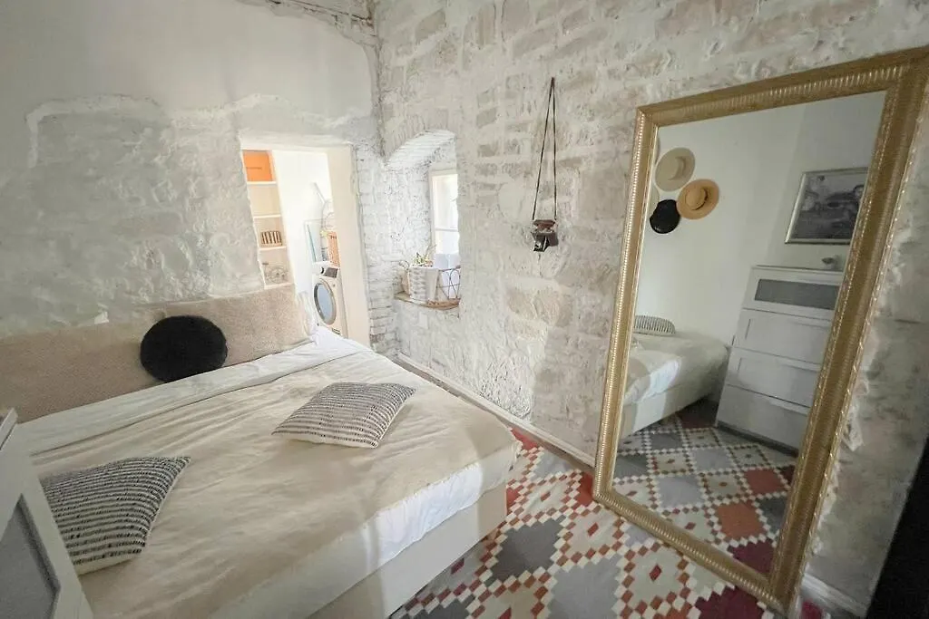 The Bungalow By The Sea In Historic Porec Old City