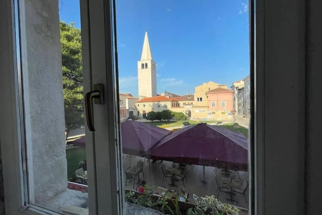 The Bungalow By The Sea In Historic Porec Old City Croatia