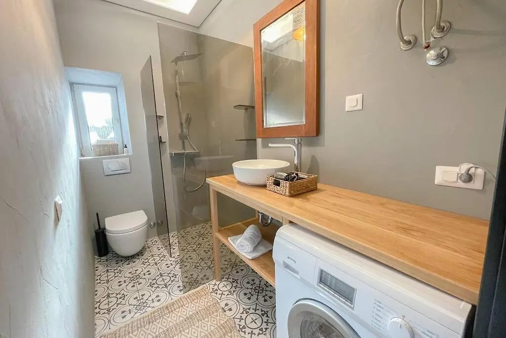 Apartment The Bungalow By The Sea In Historic Porec Old City