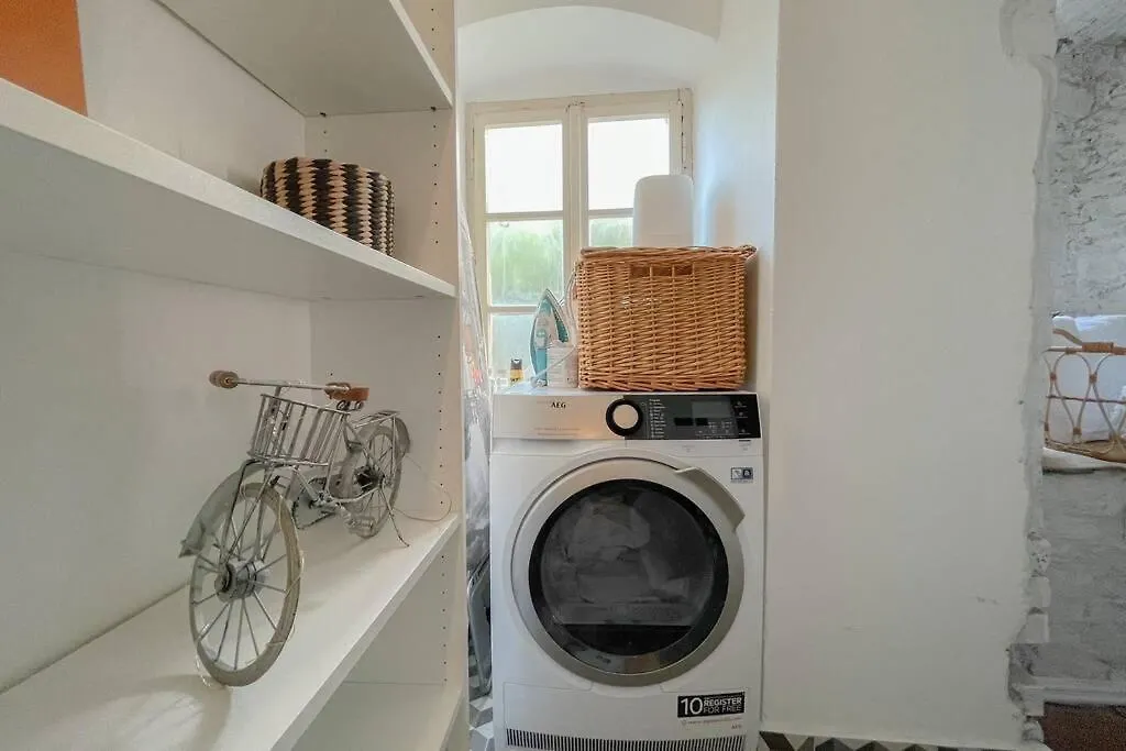 Apartment The Bungalow By The Sea In Historic Porec Old City