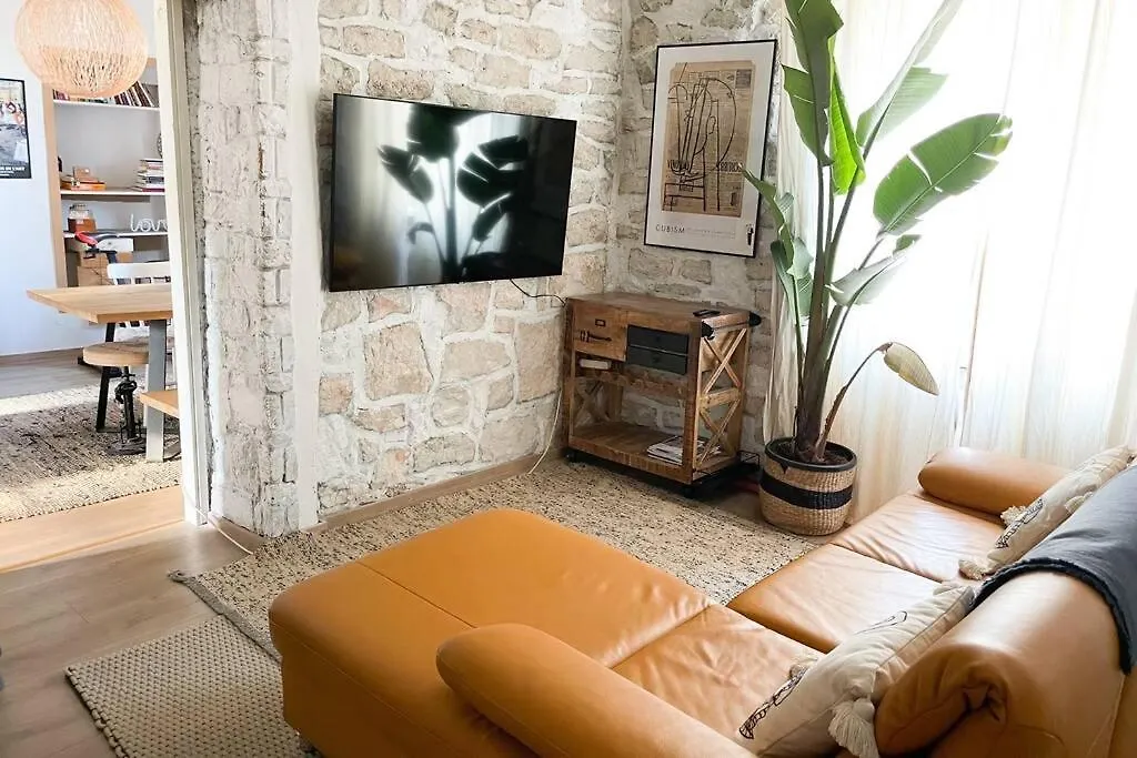 The Bungalow By The Sea In Historic Porec Old City