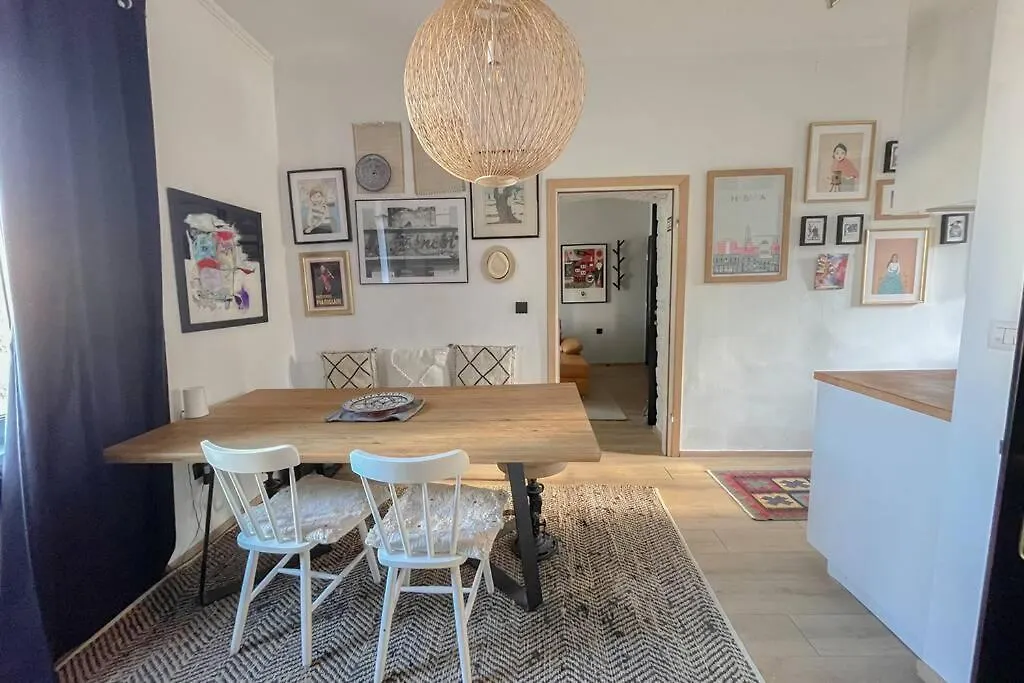 The Bungalow By The Sea In Historic Porec Old City 0*,