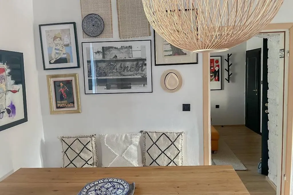 Apartment The Bungalow By The Sea In Historic Porec Old City