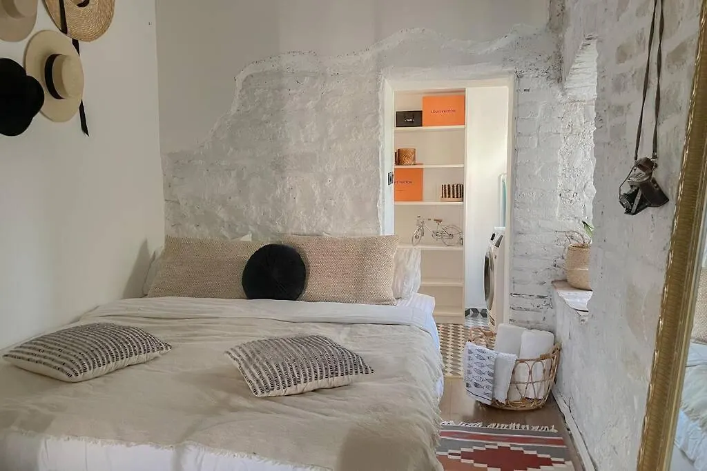 Apartment The Bungalow By The Sea In Historic Porec Old City