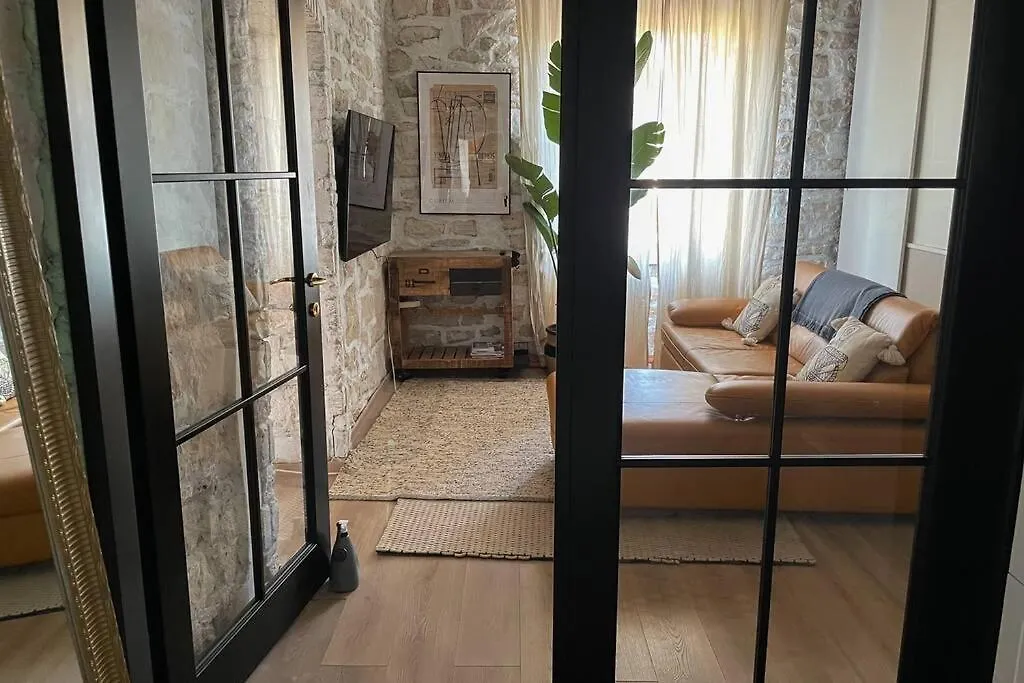 The Bungalow By The Sea In Historic Porec Old City