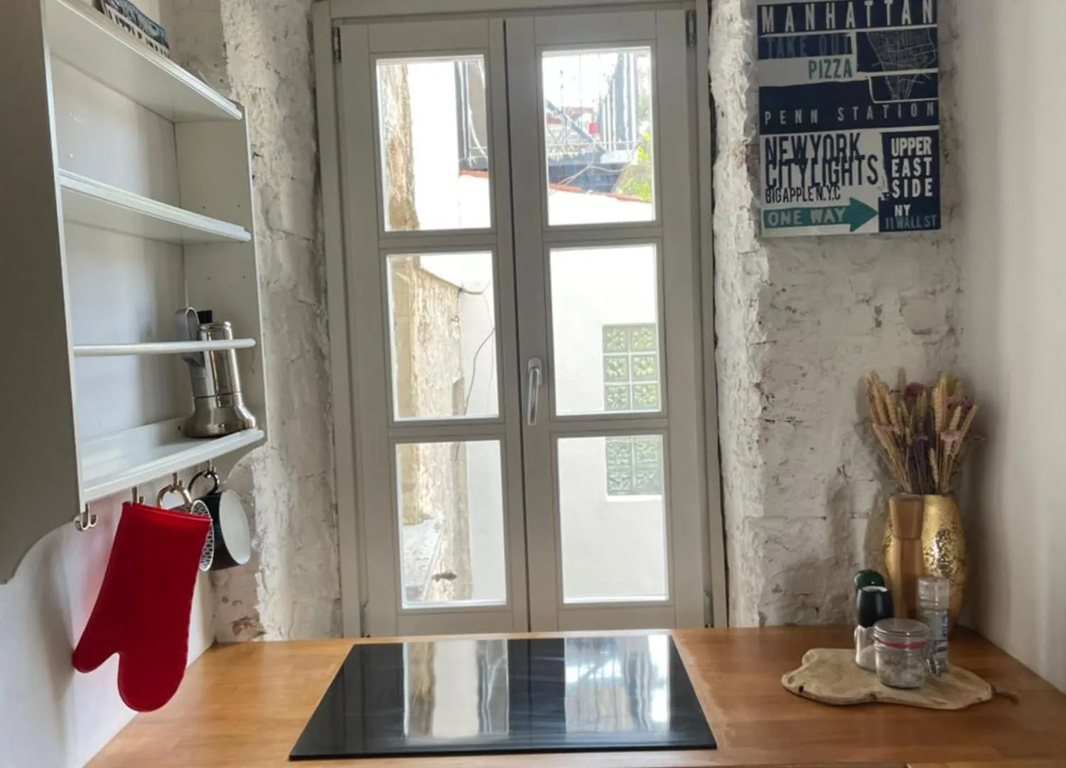 The Bungalow By The Sea In Historic Porec Old City Apartment